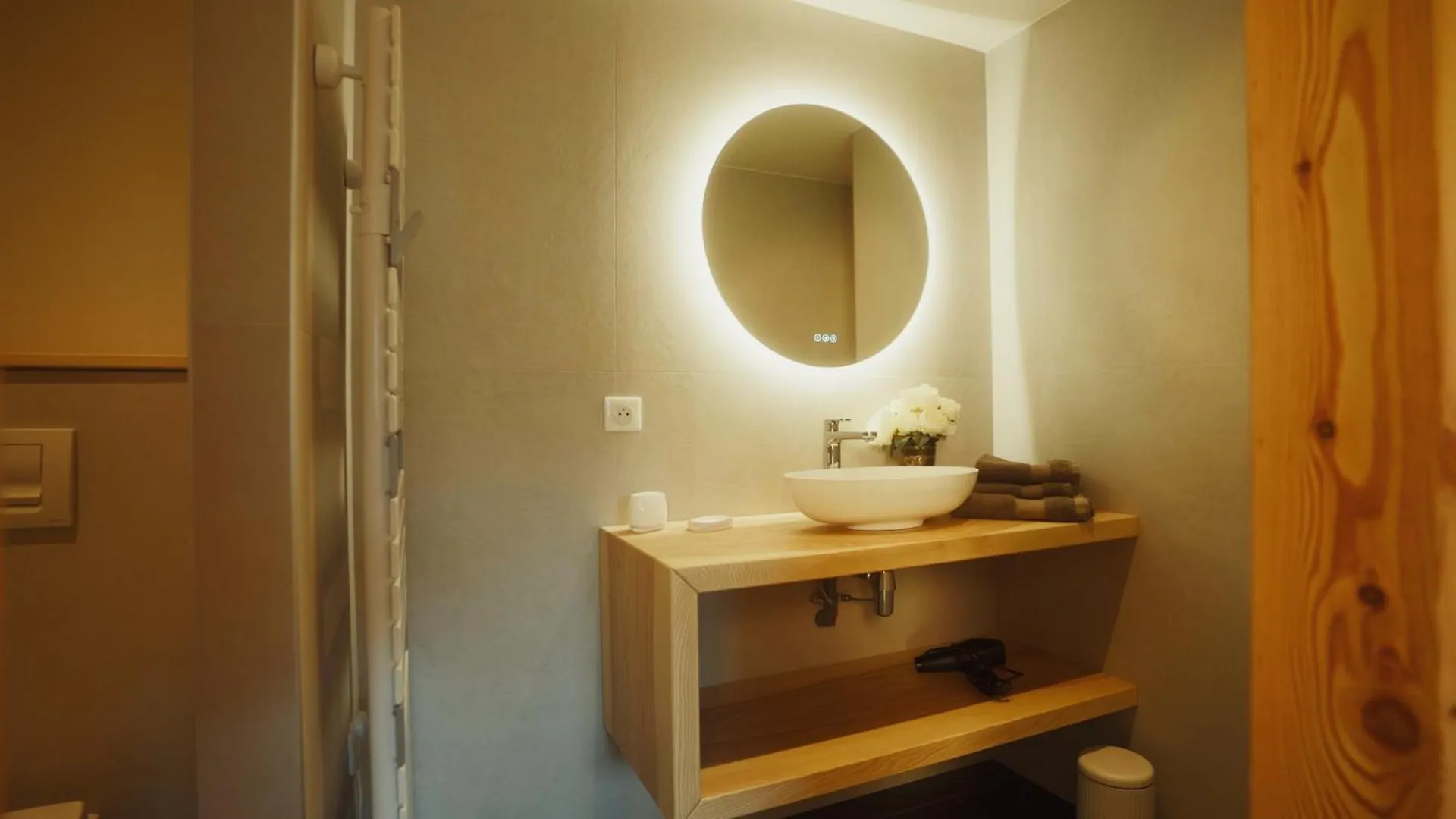 Le Paret Chambres D'Hotes De Charme & Spa Manigod 3*,  Frankreich